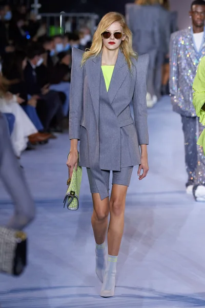 Look 42